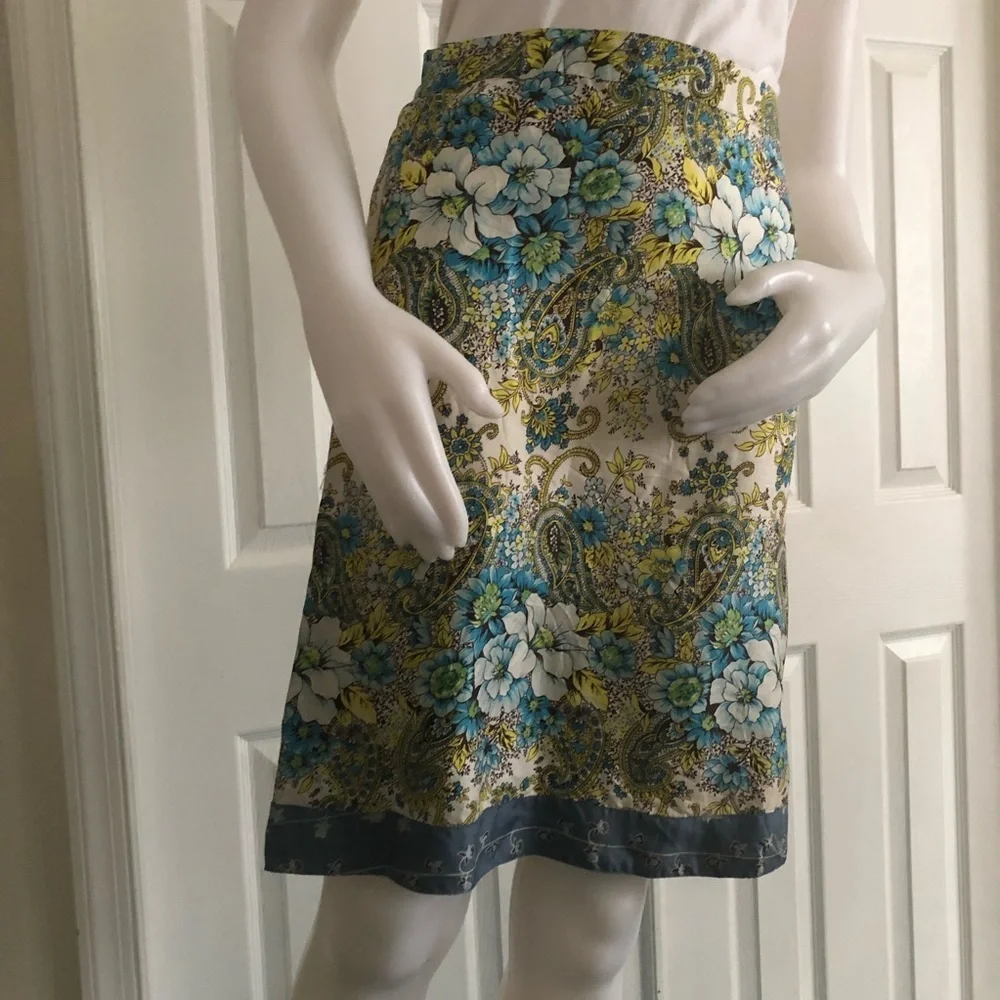 RARE Old Navy Silk Floral Skirt - Sz 1 - Picture 2 of 6